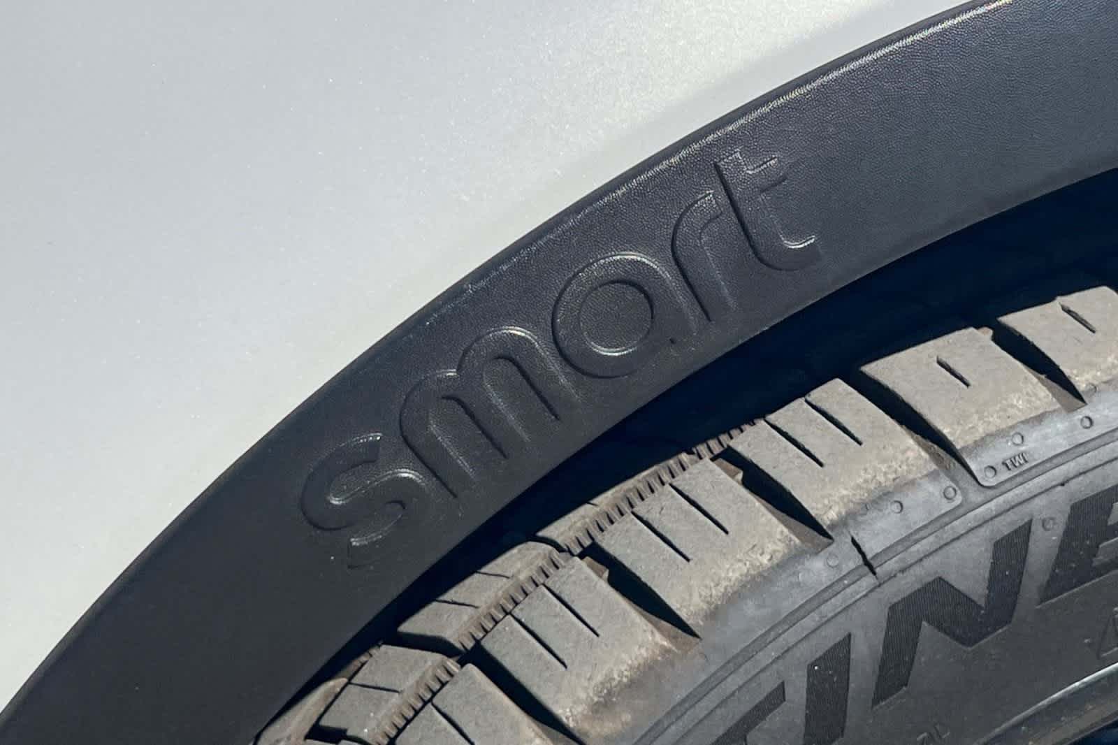 Thumbnail: 2018 smart fortwo - 13