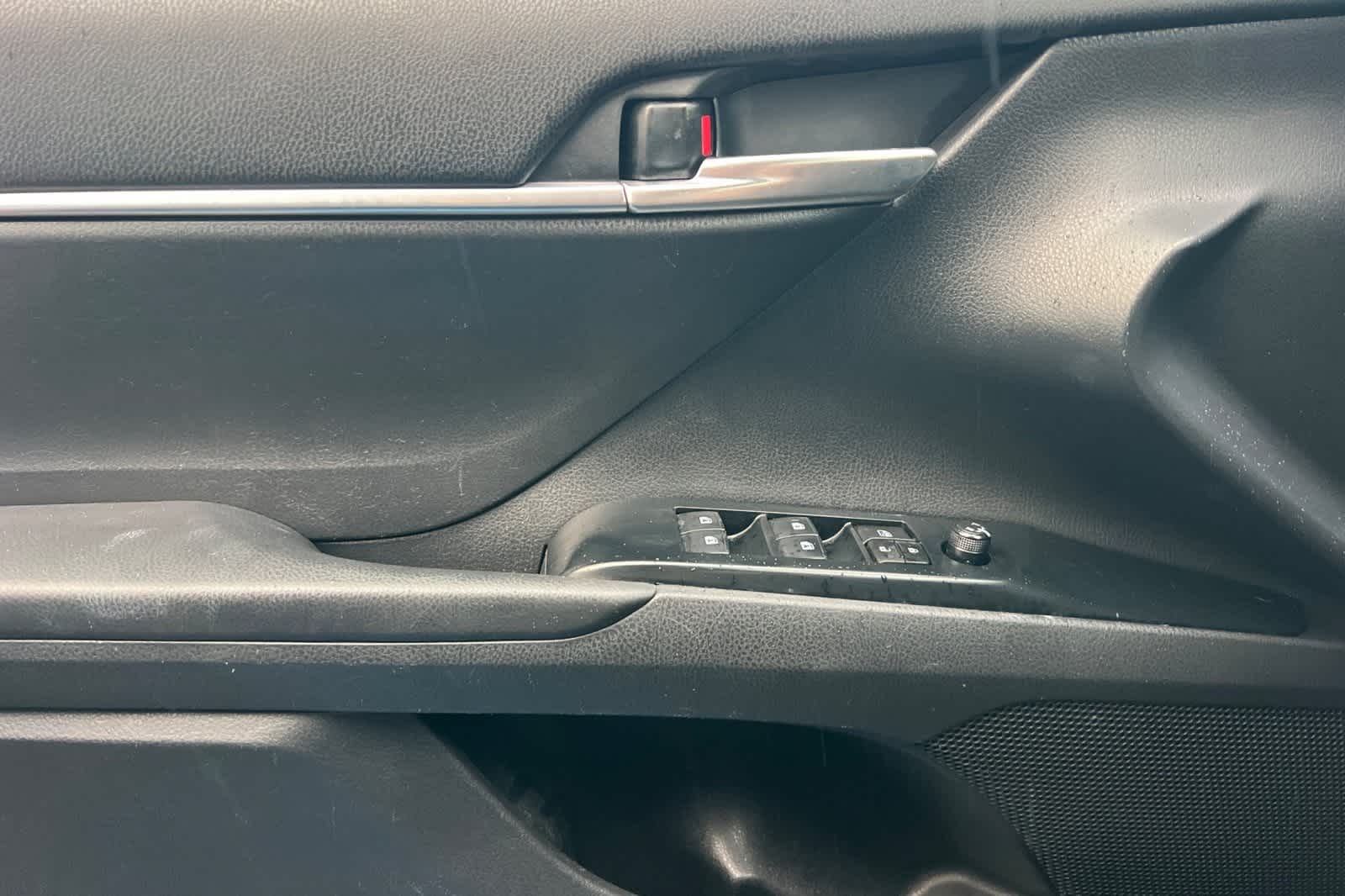 Thumbnail: 2019 Toyota Camry - 13