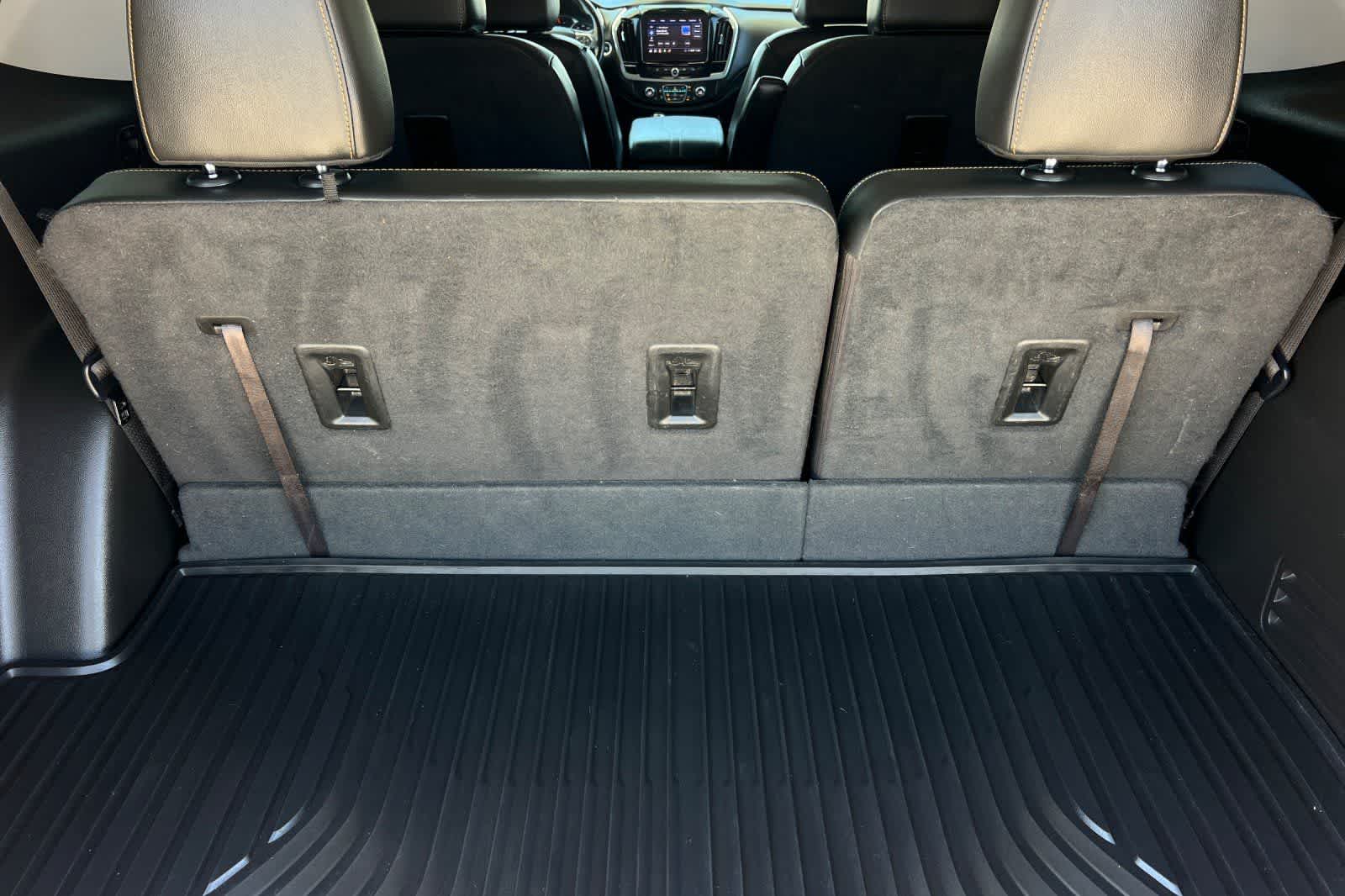 Thumbnail: 2020 Chevrolet Traverse - 18