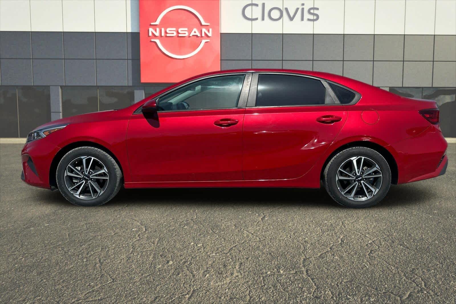 Thumbnail: 2022 Kia Forte - 6