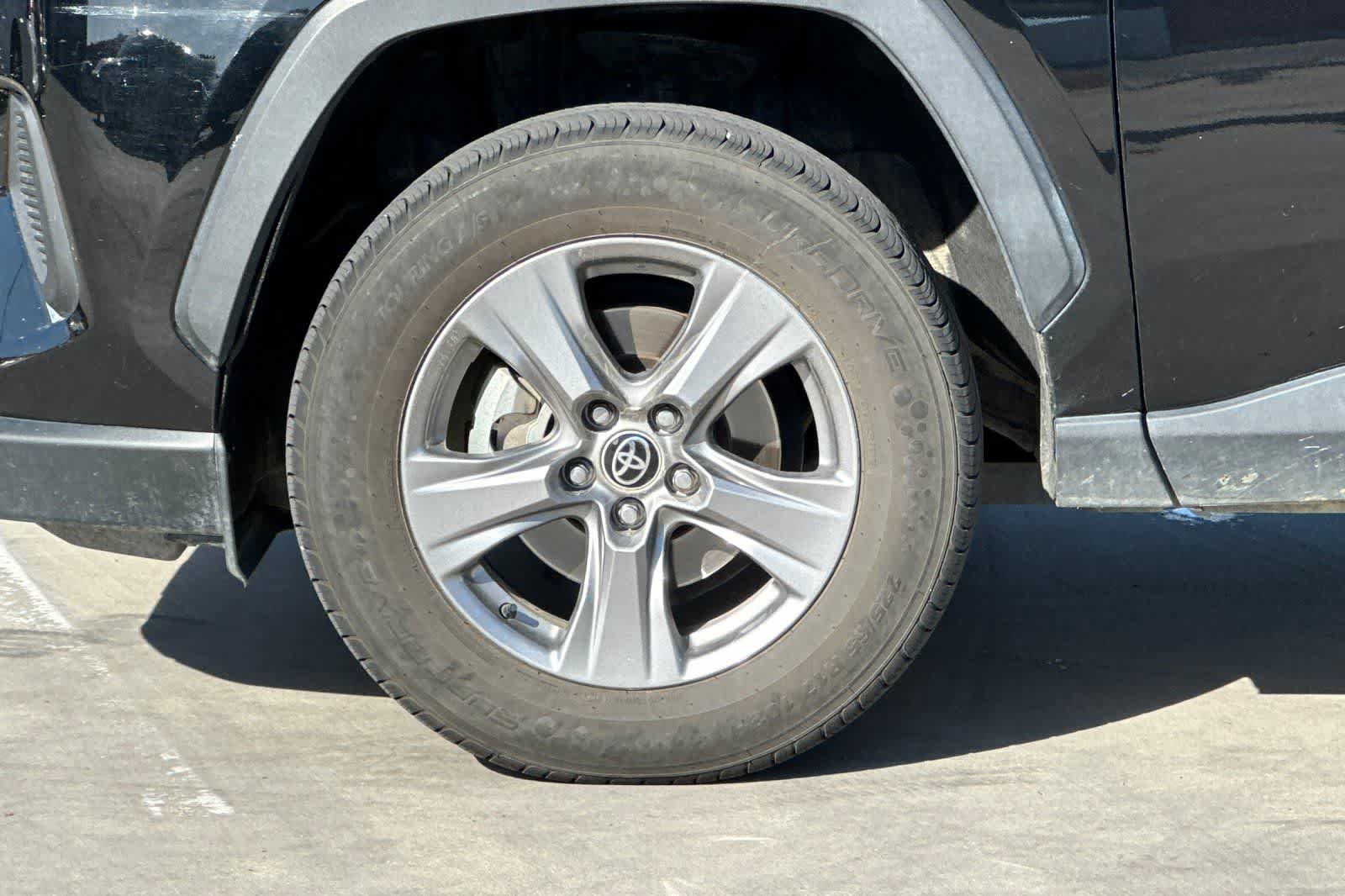 Thumbnail: 2024 Toyota RAV4 - 28