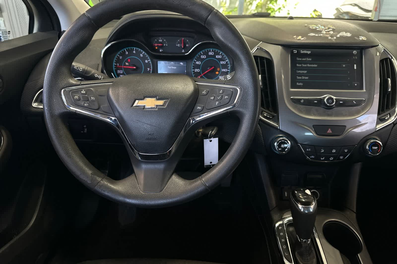 Thumbnail: 2017 Chevrolet Cruze - 17