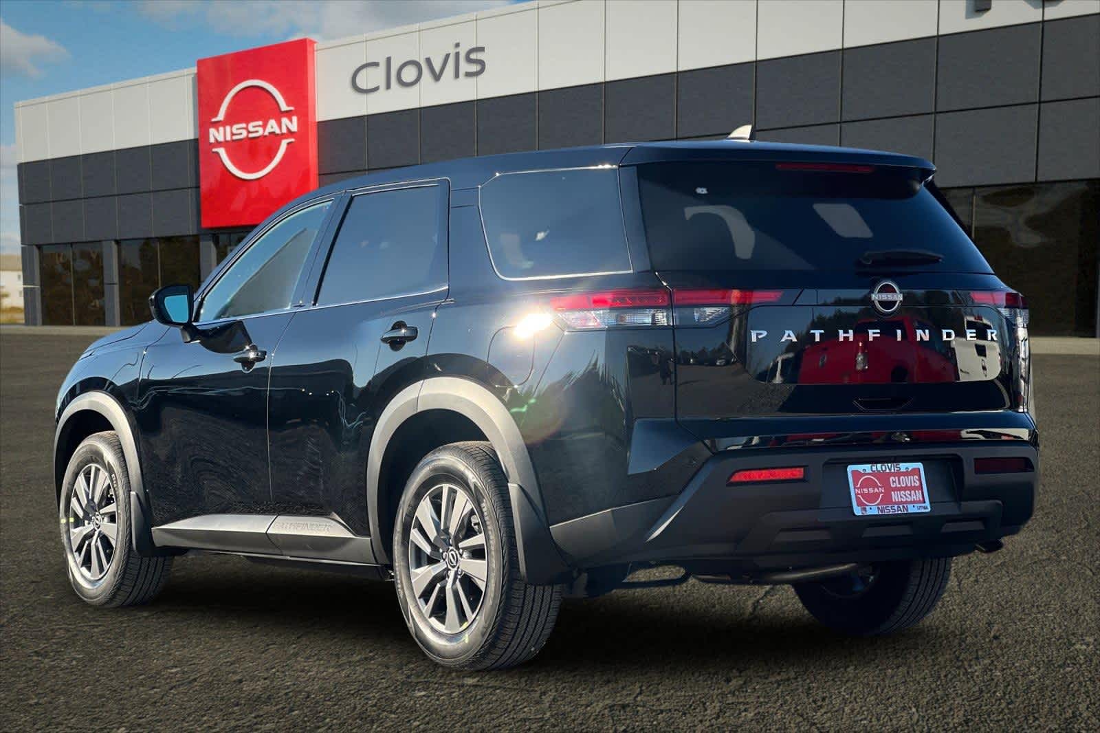 Thumbnail: 2025 Nissan Pathfinder - 7