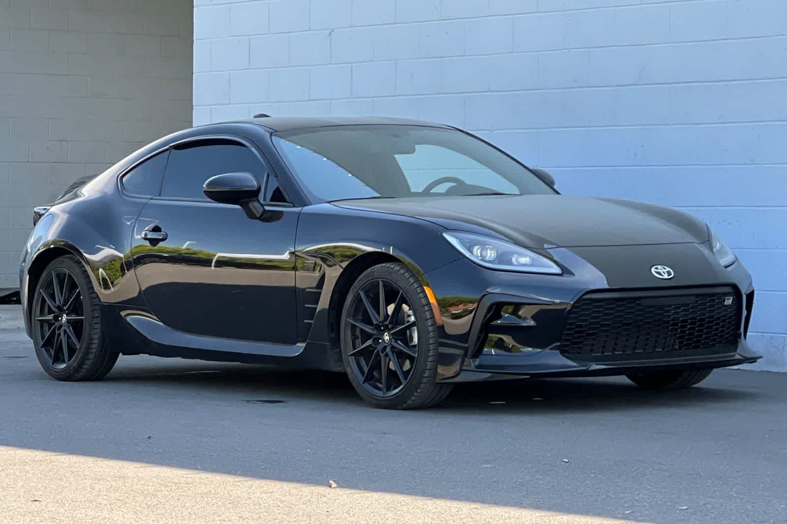 Thumbnail: 2024 Toyota GR86 - 10