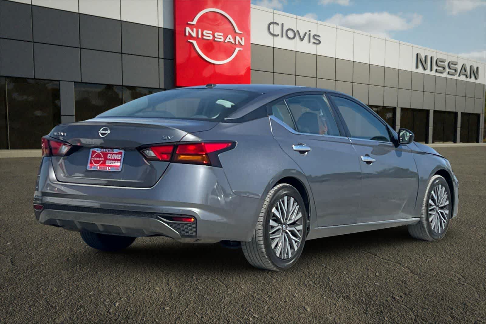 Thumbnail: 2024 Nissan Altima - 3