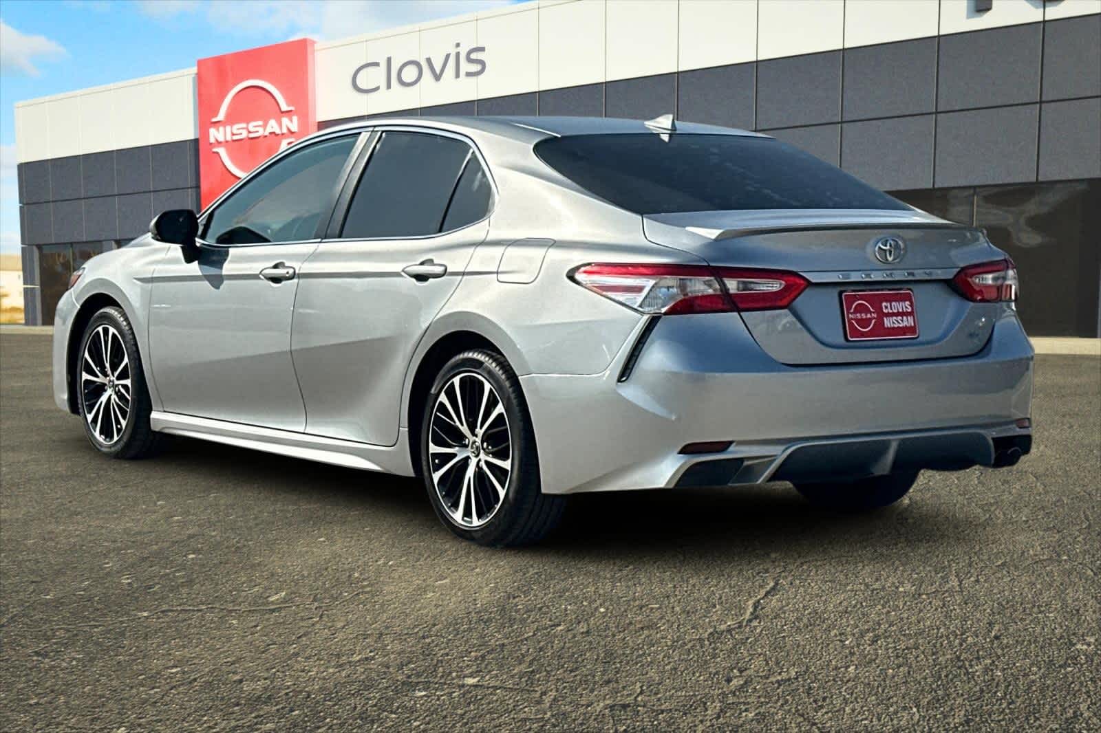 Thumbnail: 2020 Toyota Camry - 7