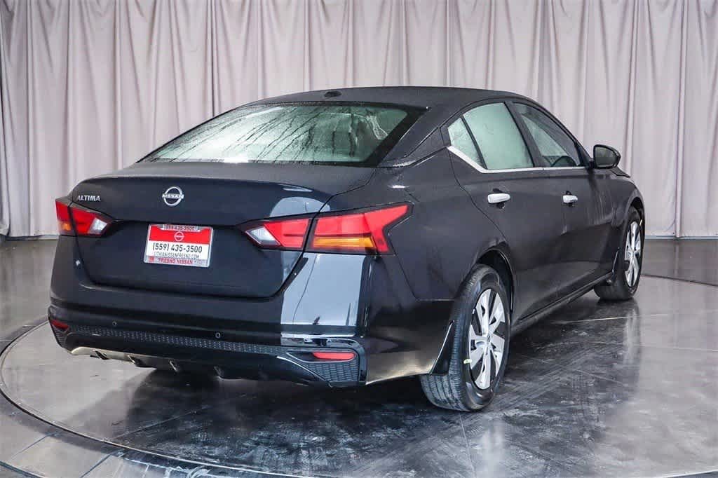 Thumbnail: 2025 Nissan Altima - 5