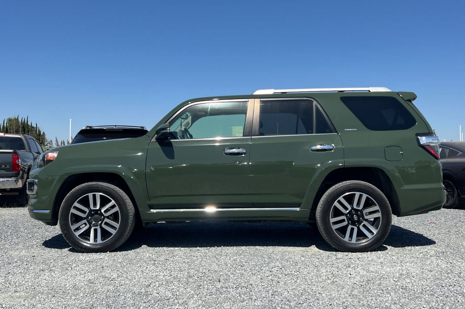 Thumbnail: 2022 Toyota 4Runner - 6