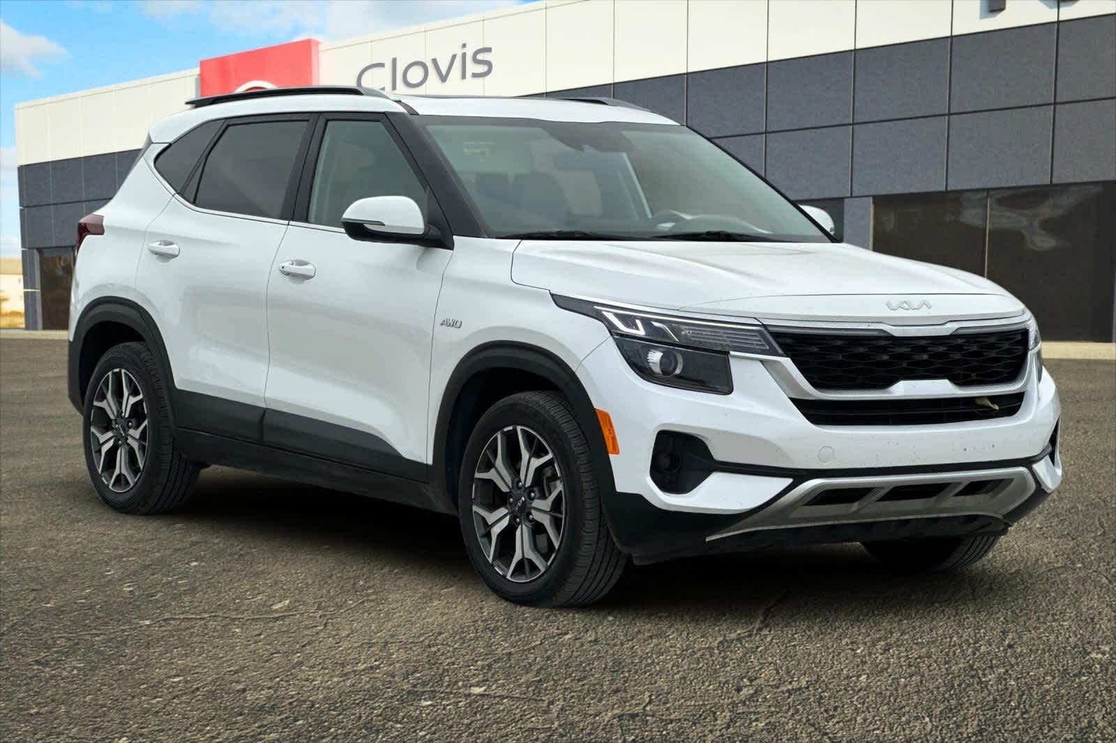 Thumbnail: 2022 Kia Seltos - 10