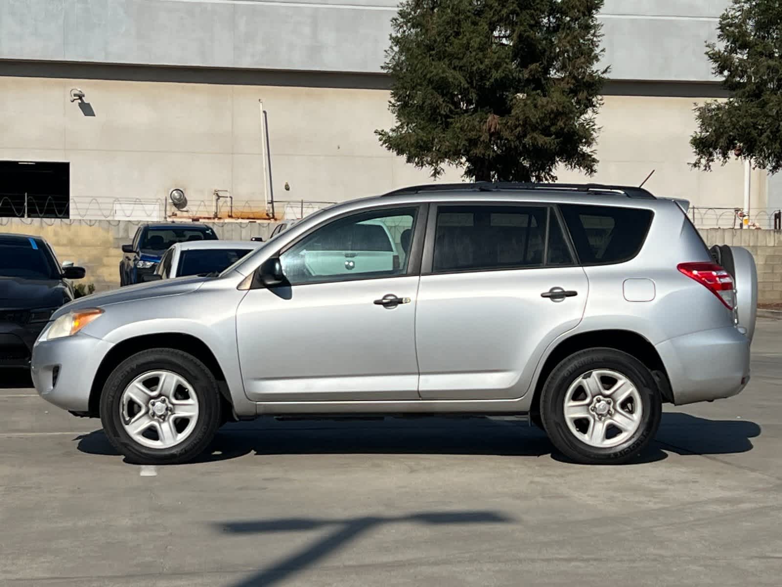Thumbnail: 2011 Toyota RAV4 - 4