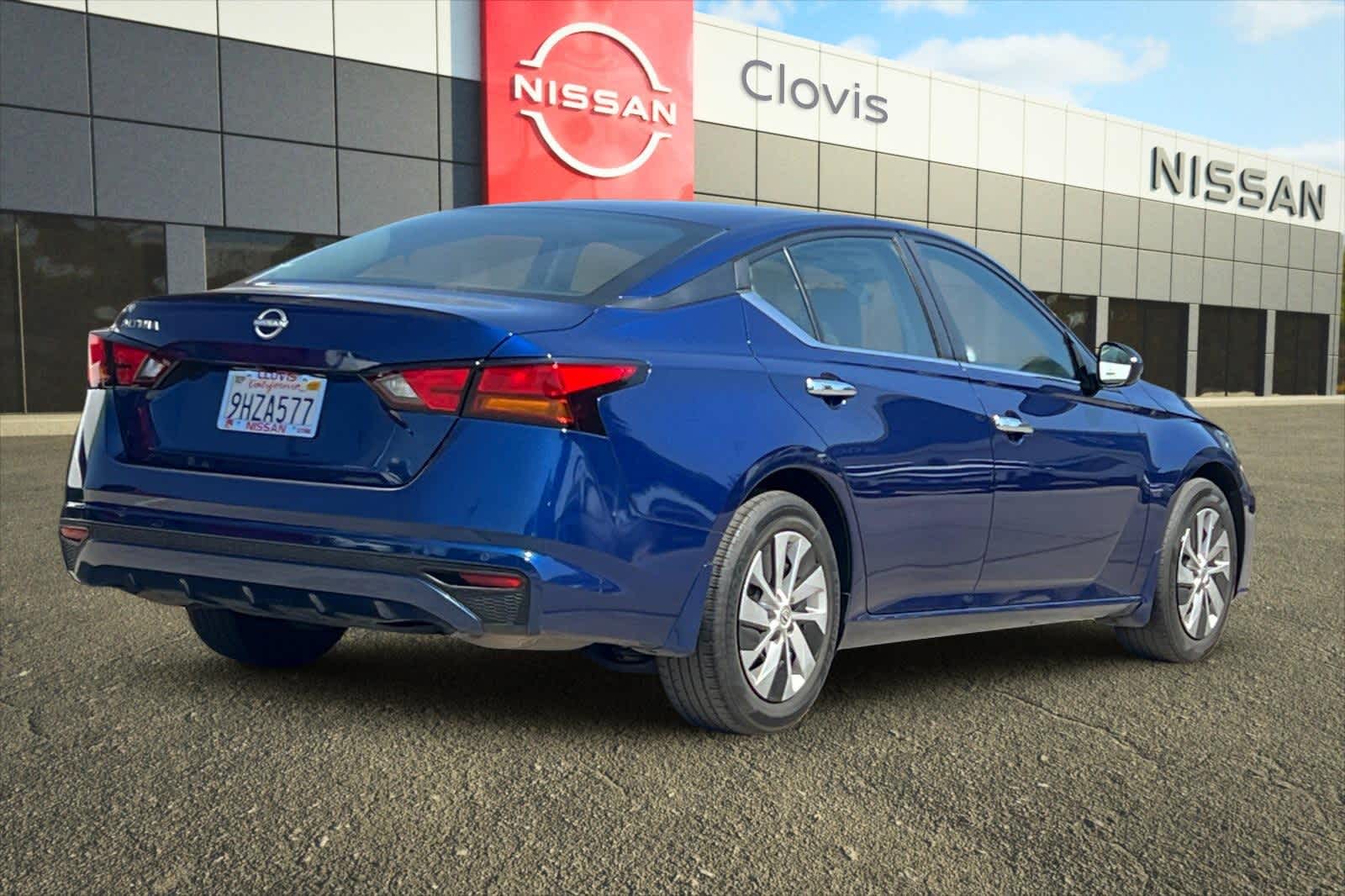 Thumbnail: 2023 Nissan Altima - 3