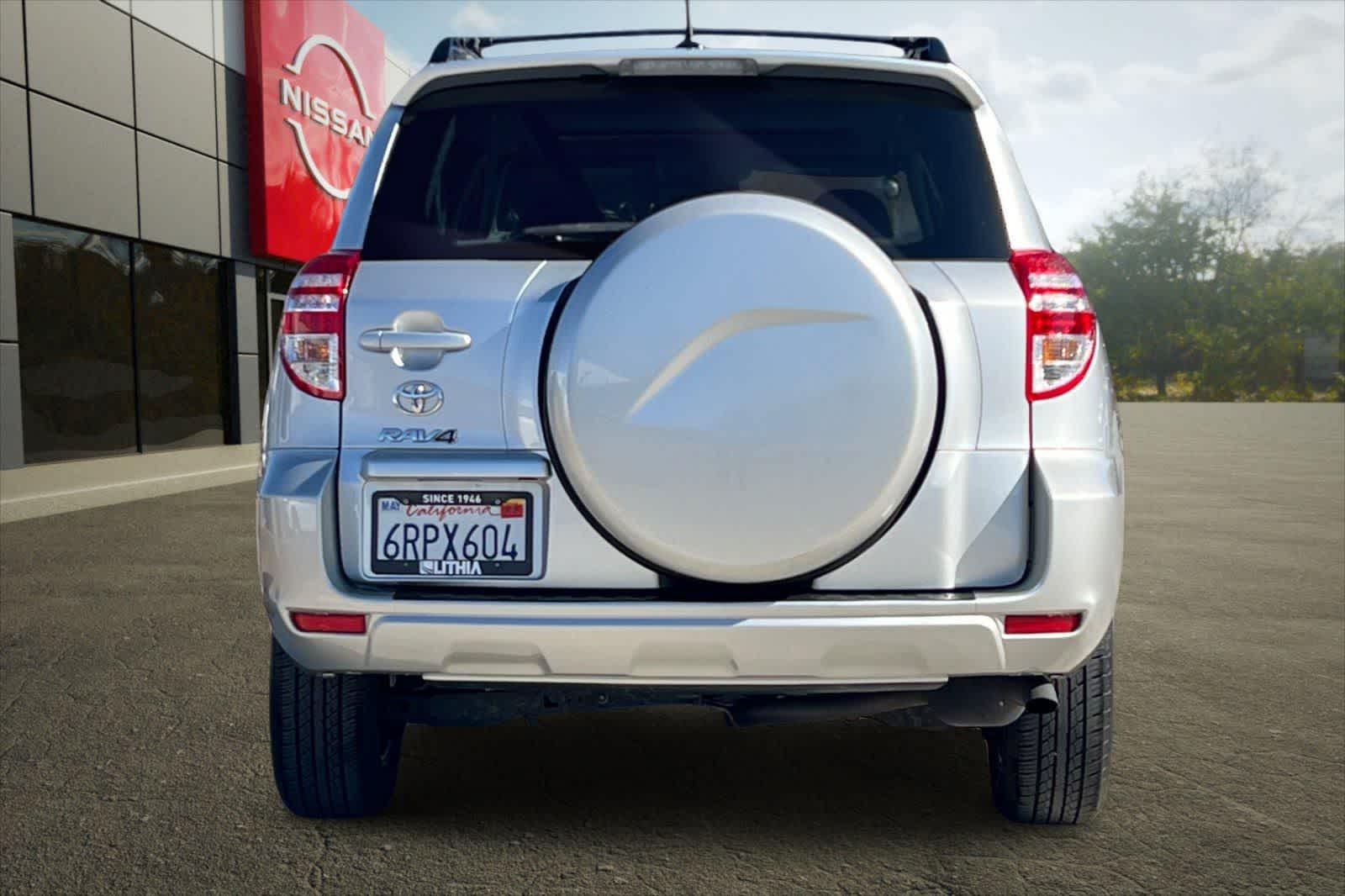 Thumbnail: 2011 Toyota RAV4 - 8