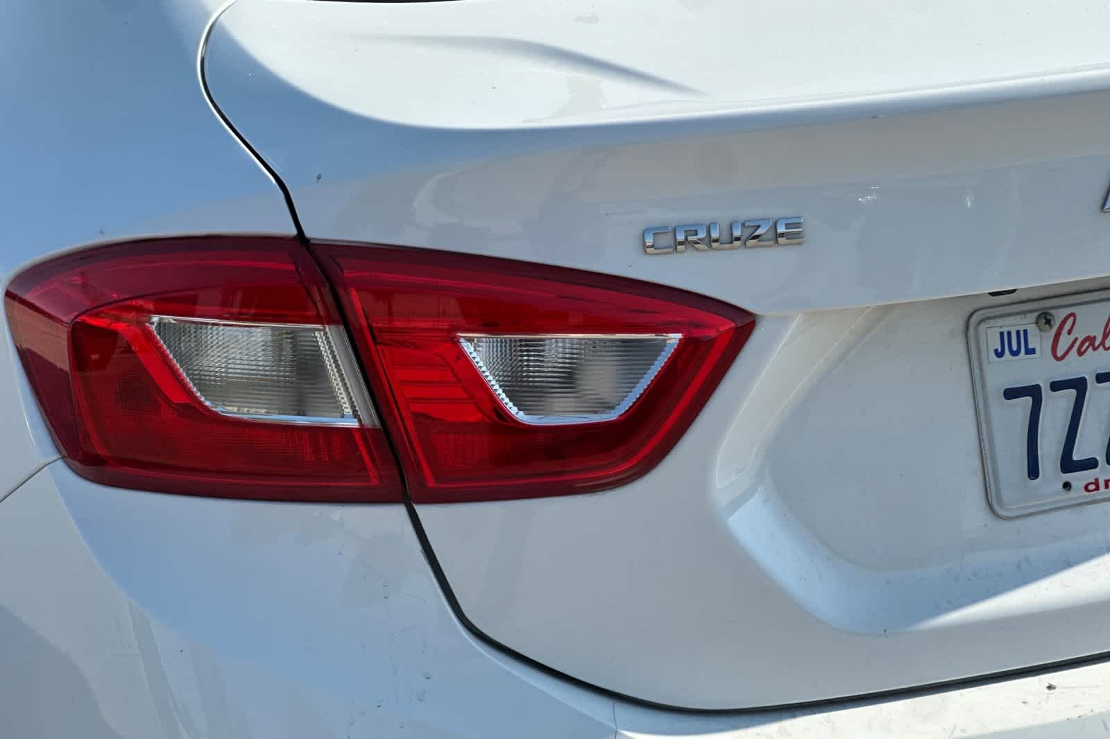 Thumbnail: 2017 Chevrolet Cruze - 13