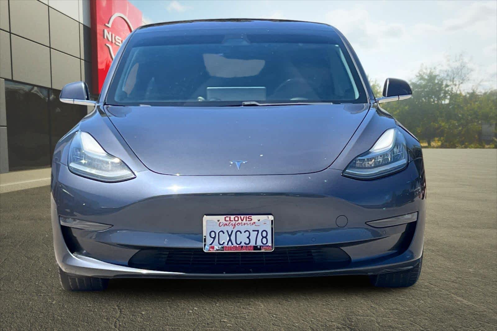 Thumbnail: 2018 Tesla Model 3 - 11