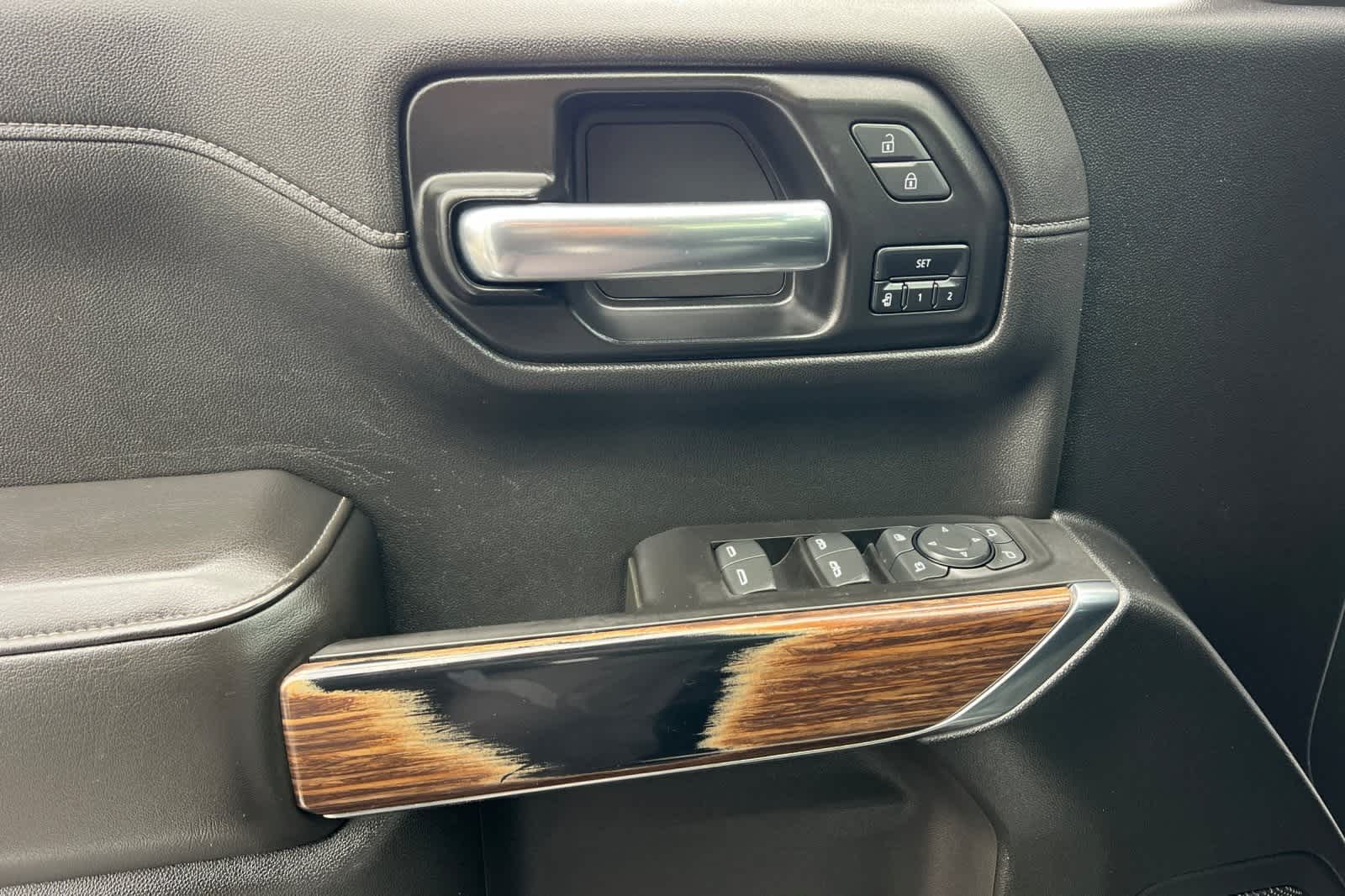 Thumbnail: 2021 Chevrolet Silverado 1500 - 13