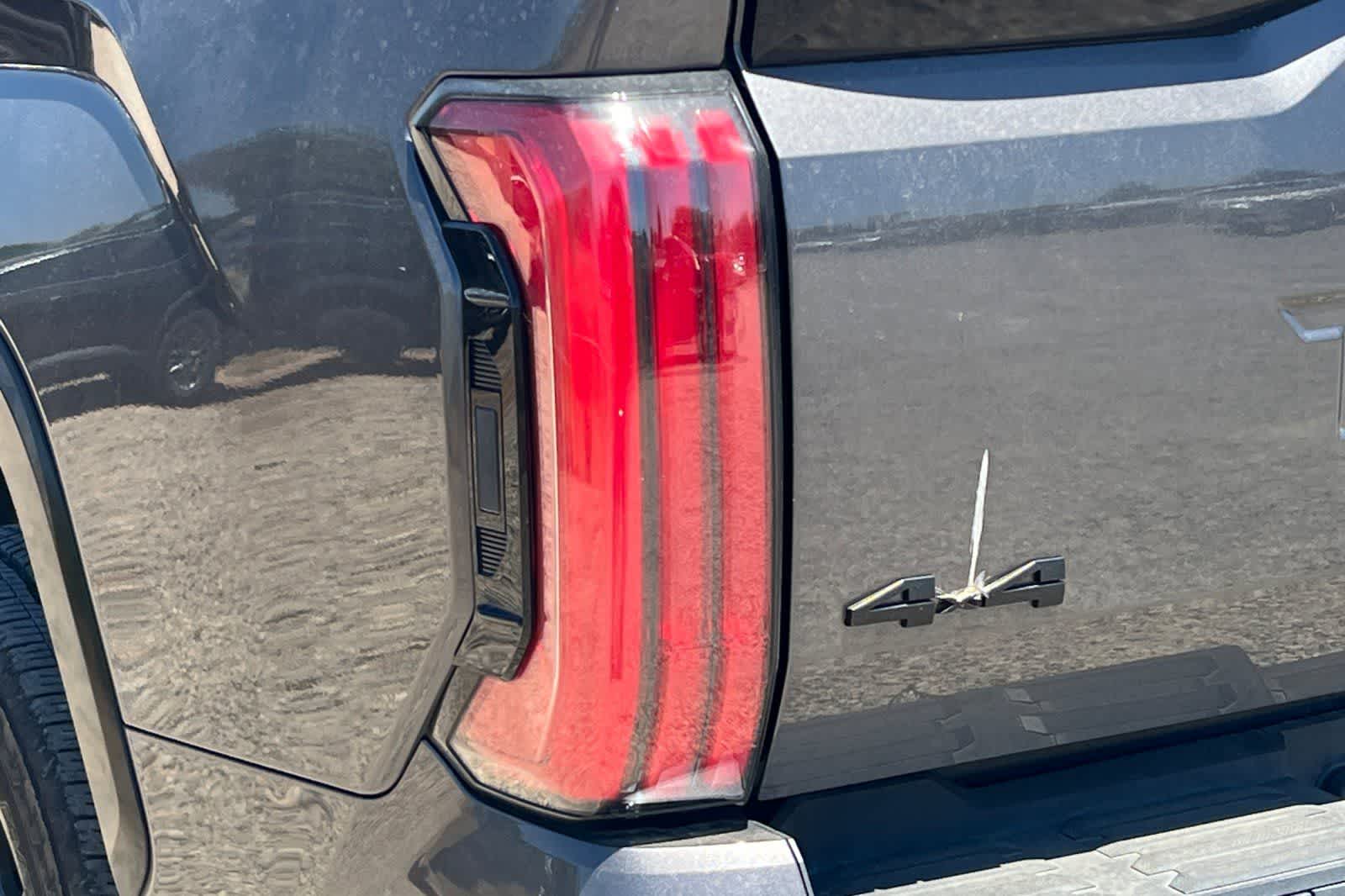 Thumbnail: 2023 Toyota Tundra - 13