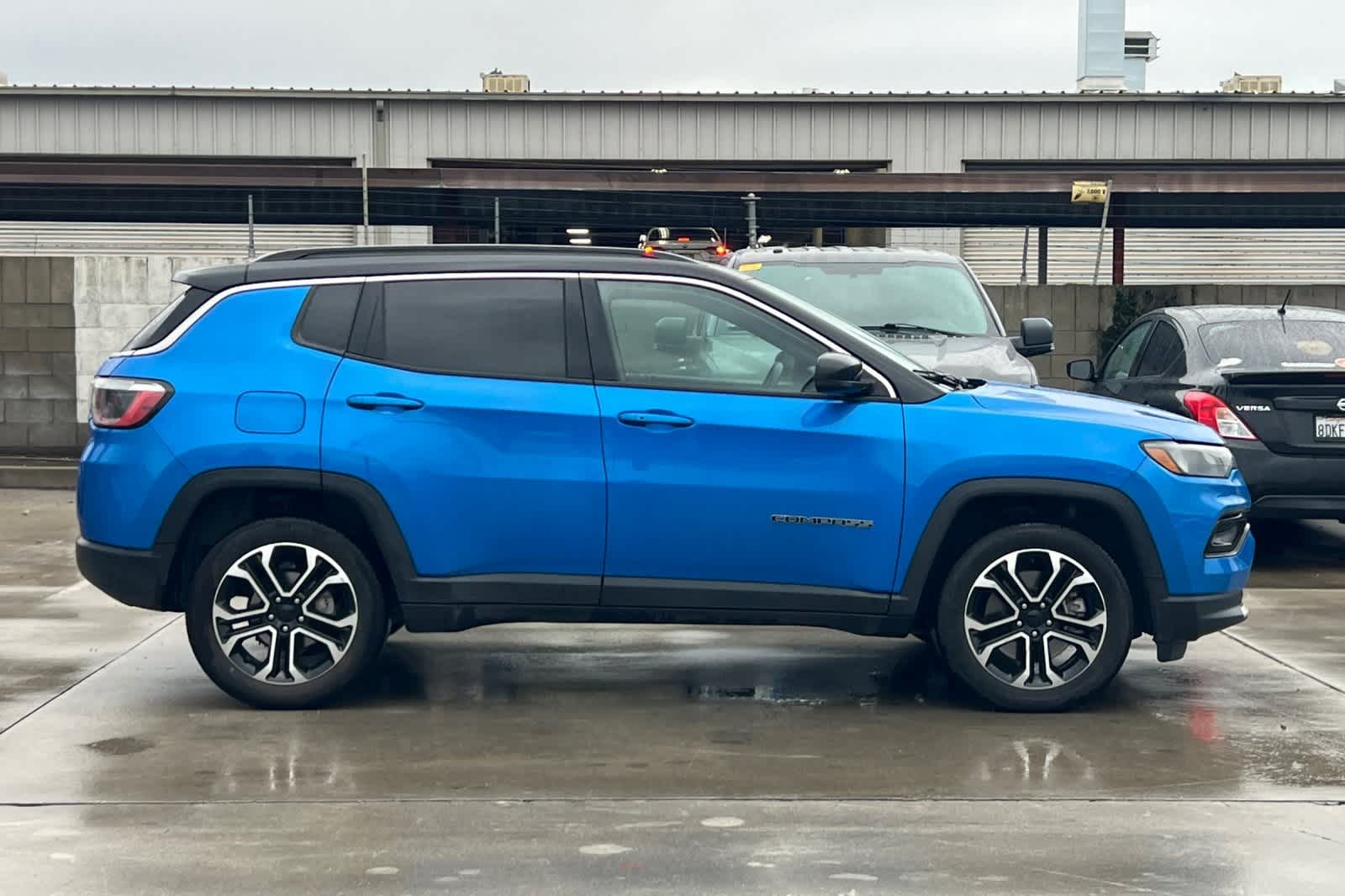 Thumbnail: 2023 Jeep Compass - 9