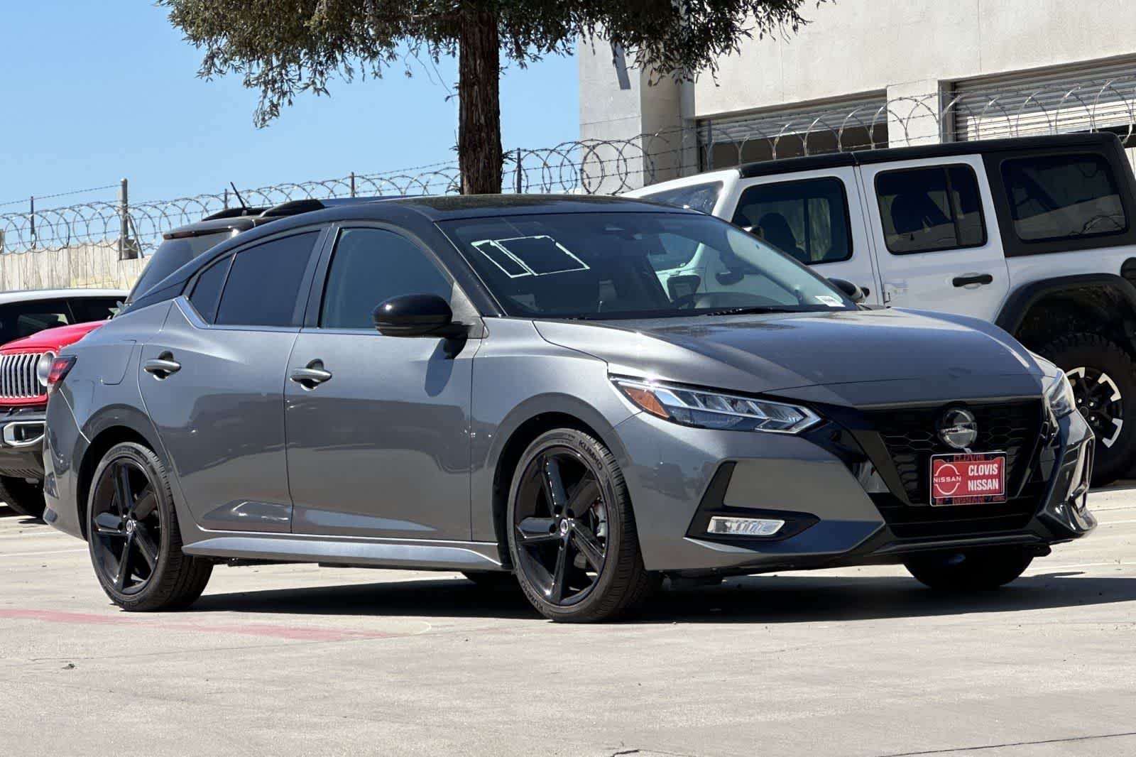 Thumbnail: 2023 Nissan Sentra - 10