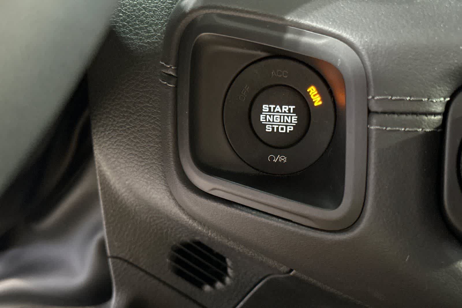 Thumbnail: 2025 Jeep Wrangler - 24