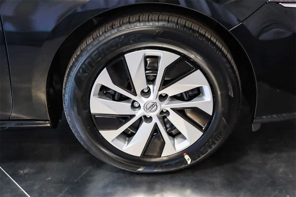 Thumbnail: 2025 Nissan Altima - 14