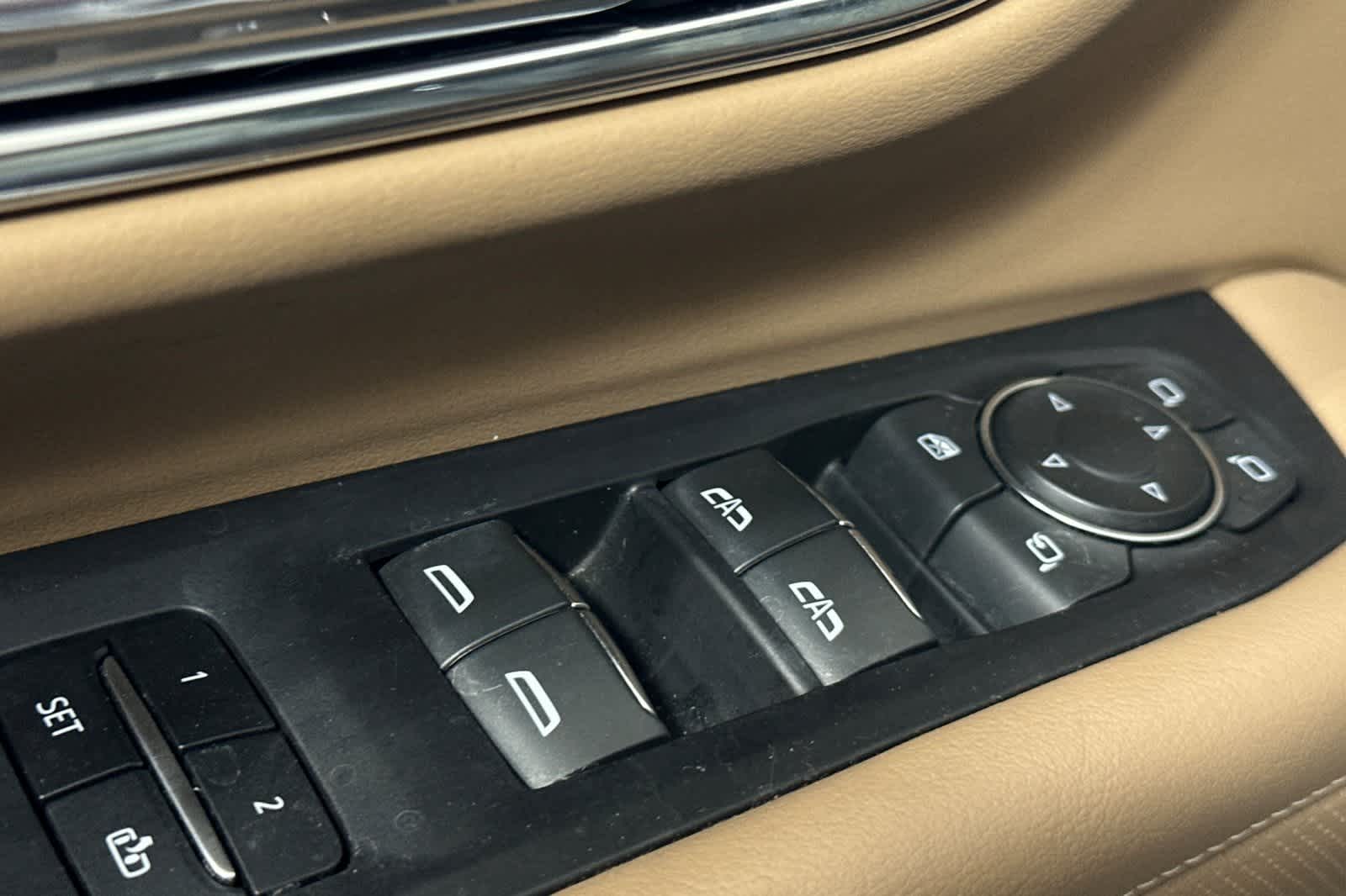 Thumbnail: 2021 Chevrolet Tahoe - 16