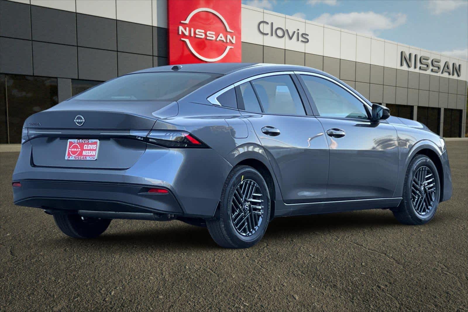 Thumbnail: 2026 Nissan Sentra - 3