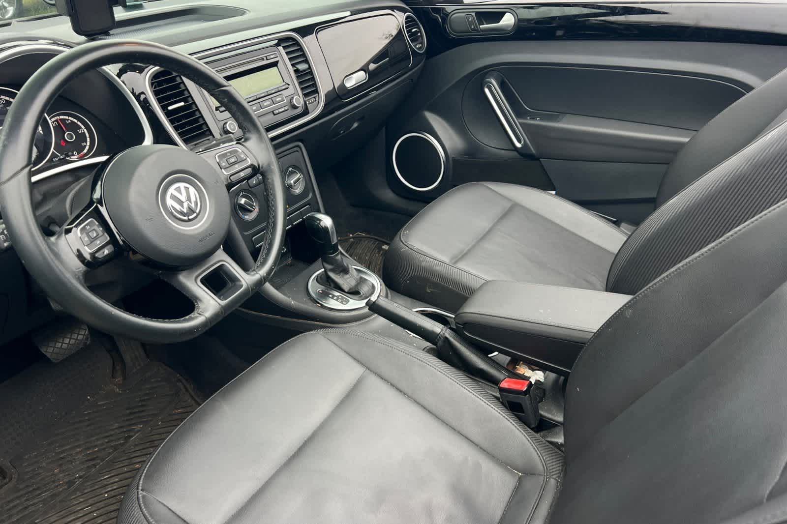 Thumbnail: 2014 Volkswagen Beetle - 13