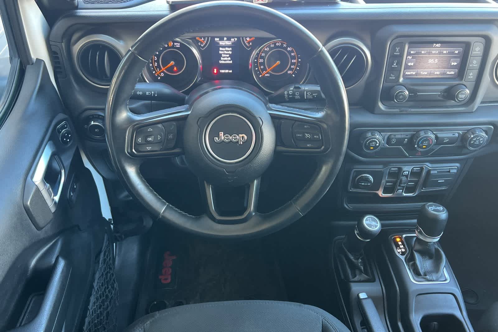 Thumbnail: 2019 Jeep Wrangler - 14