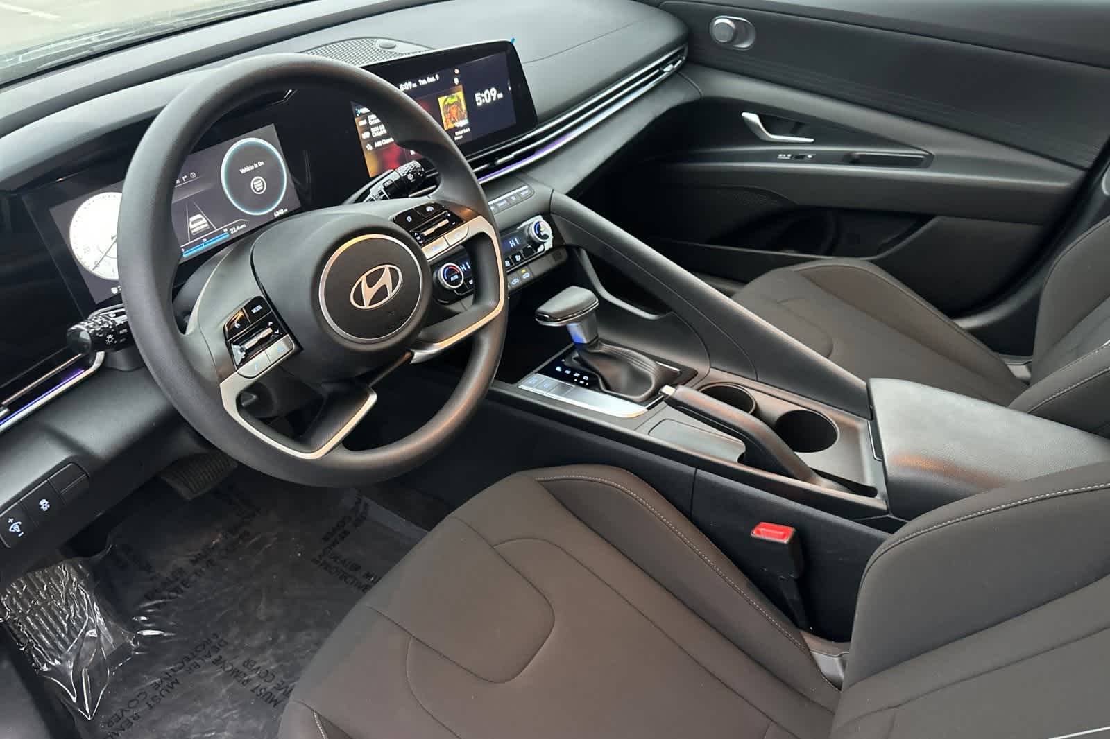 Thumbnail: 2024 Hyundai Elantra - 12