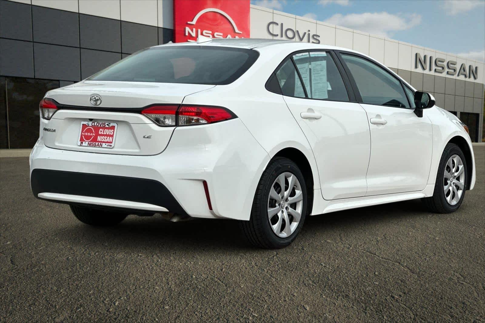 Thumbnail: 2022 Toyota Corolla - 3