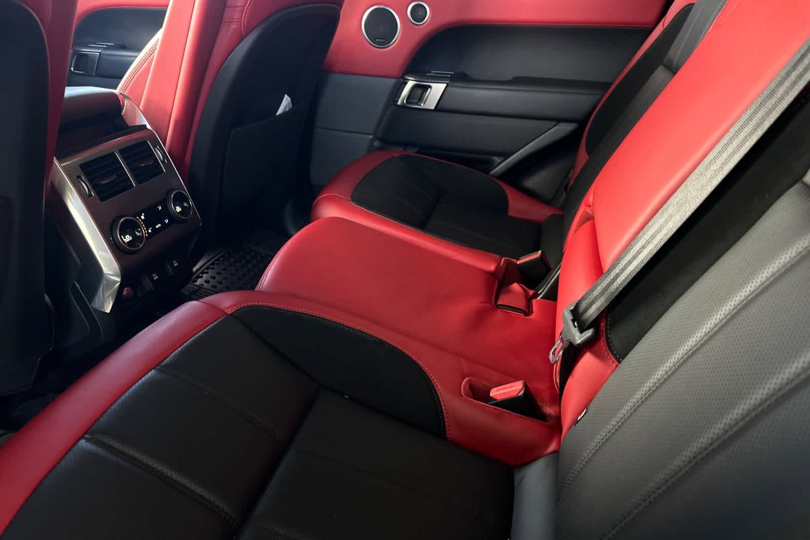 Thumbnail: 2021 Land Rover Range Rover Sport - 5