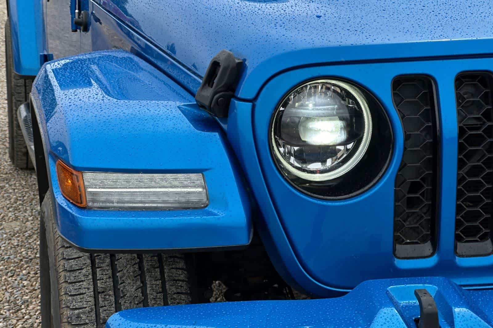 Thumbnail: 2023 Jeep Gladiator - 31