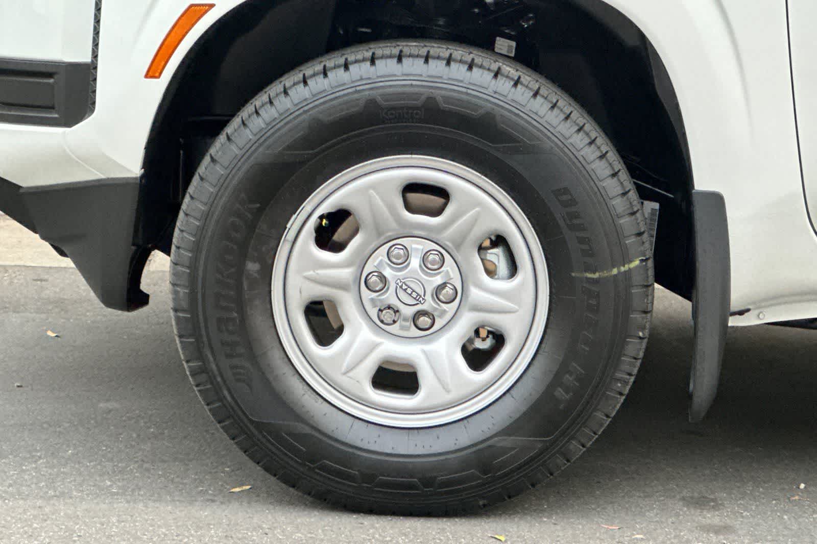 Thumbnail: 2026 Nissan Frontier - 26