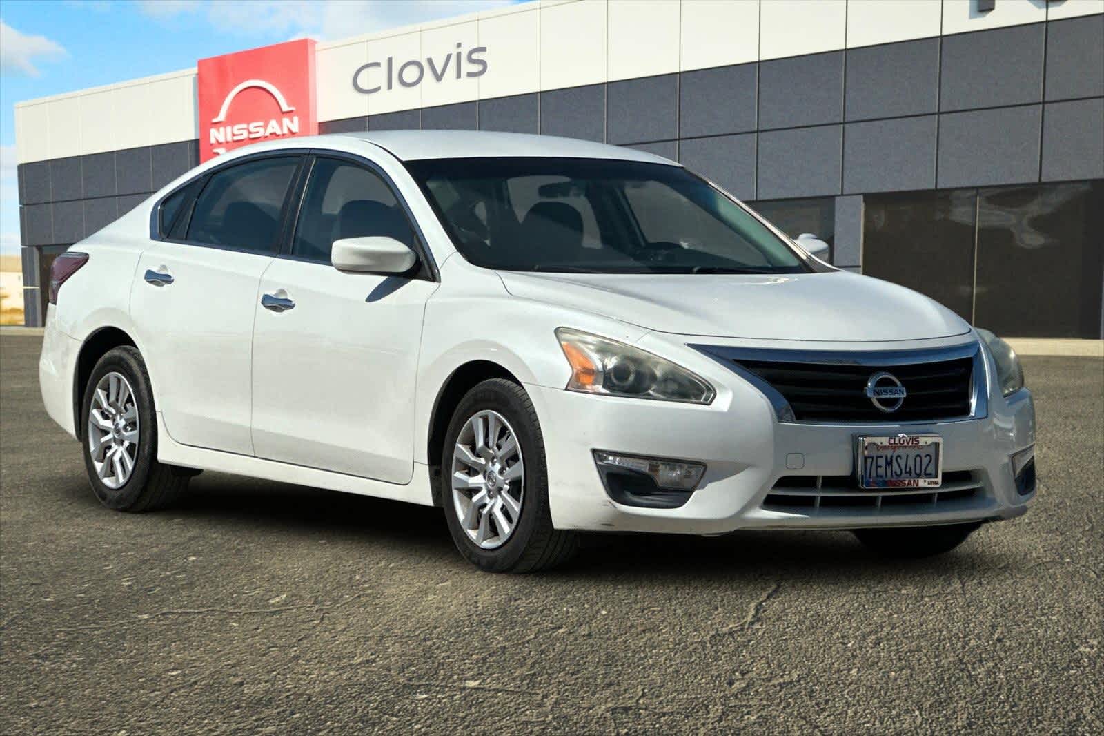 Thumbnail: 2014 Nissan Altima - 10