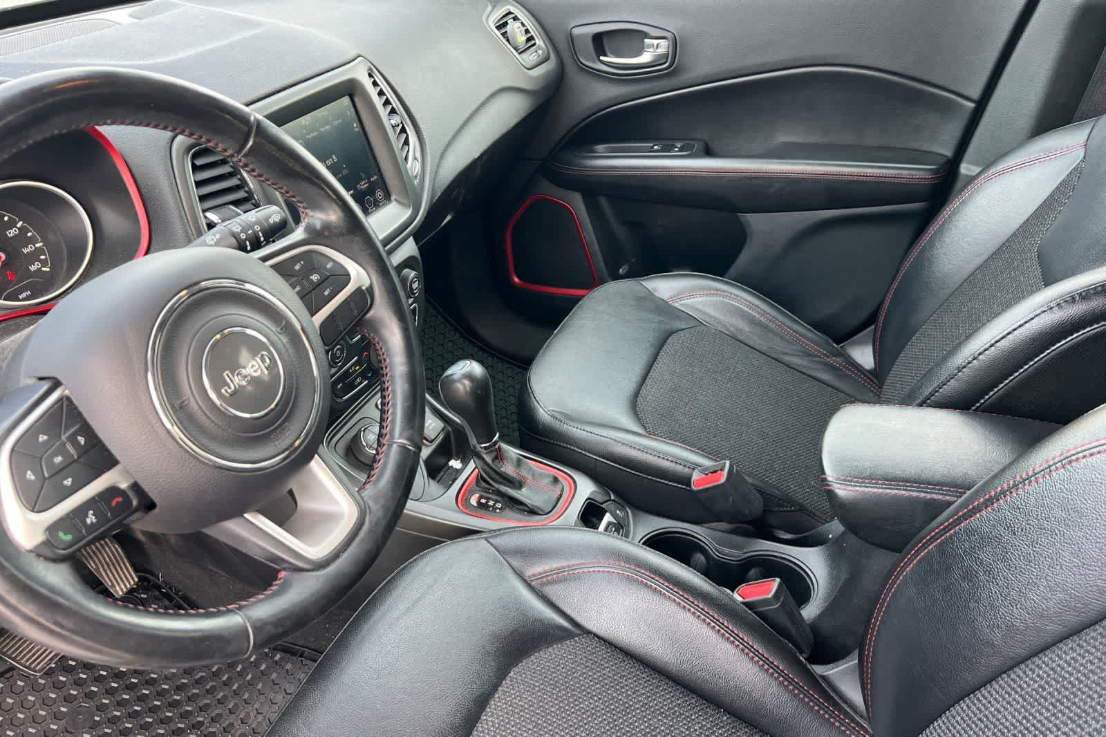 Thumbnail: 2020 Jeep Compass - 14