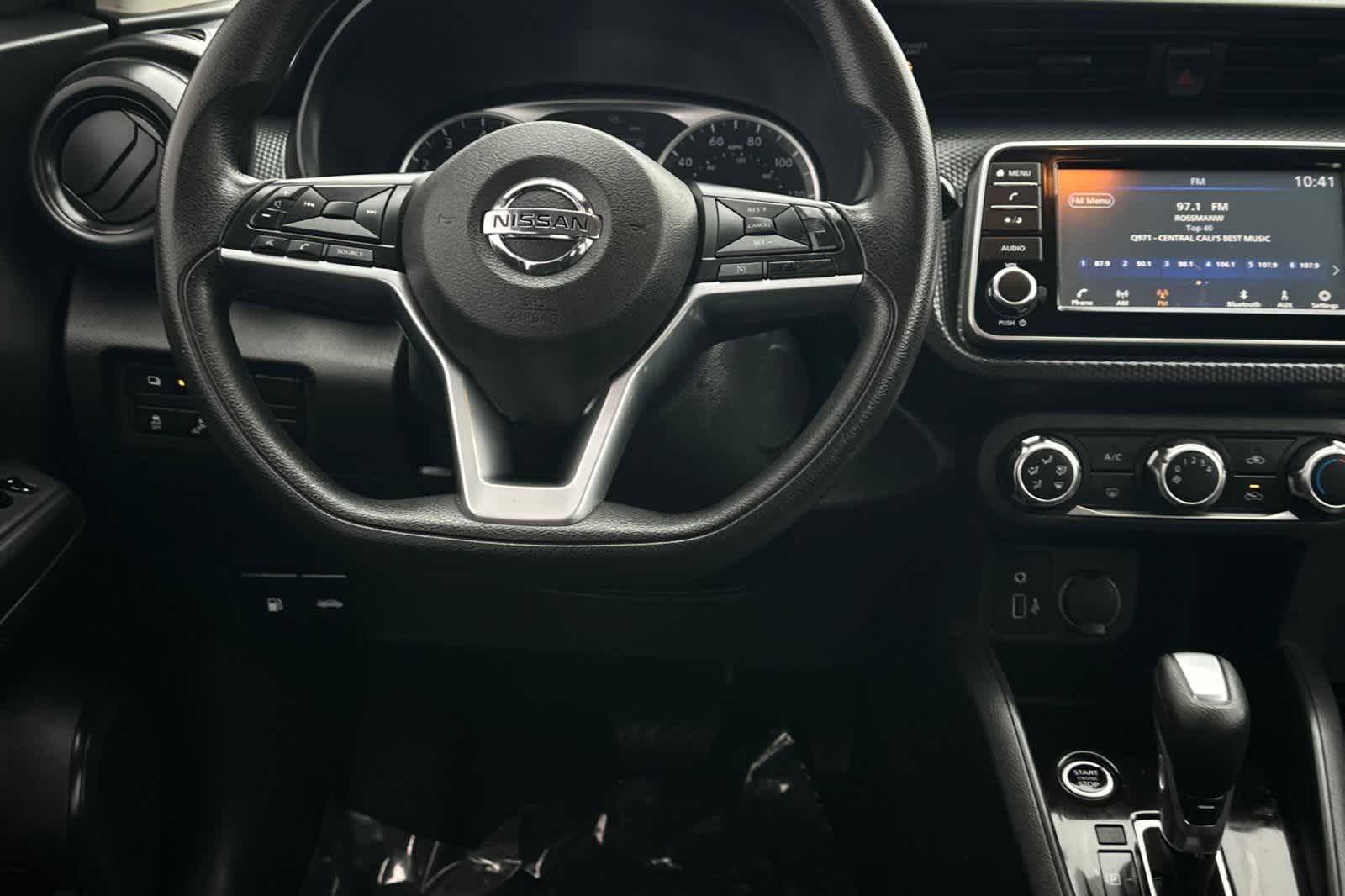 Thumbnail: 2021 Nissan Kicks - 16