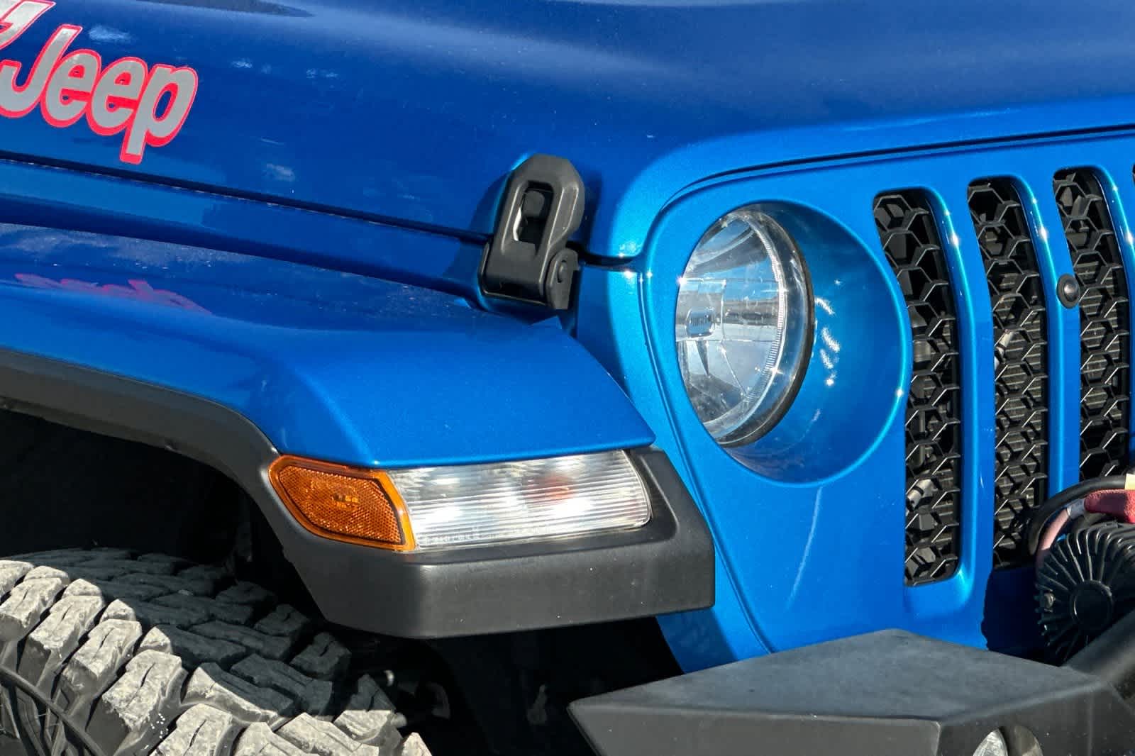 Thumbnail: 2021 Jeep Gladiator - 33