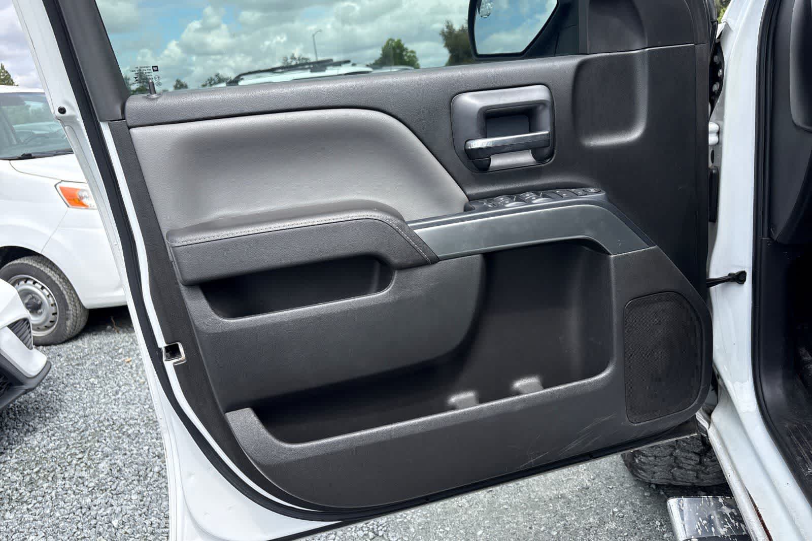 Thumbnail: 2017 Chevrolet Silverado 1500 - 15