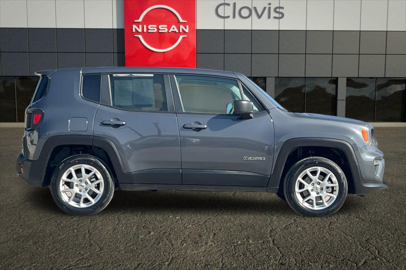 Thumbnail: 2023 Jeep Renegade - 9