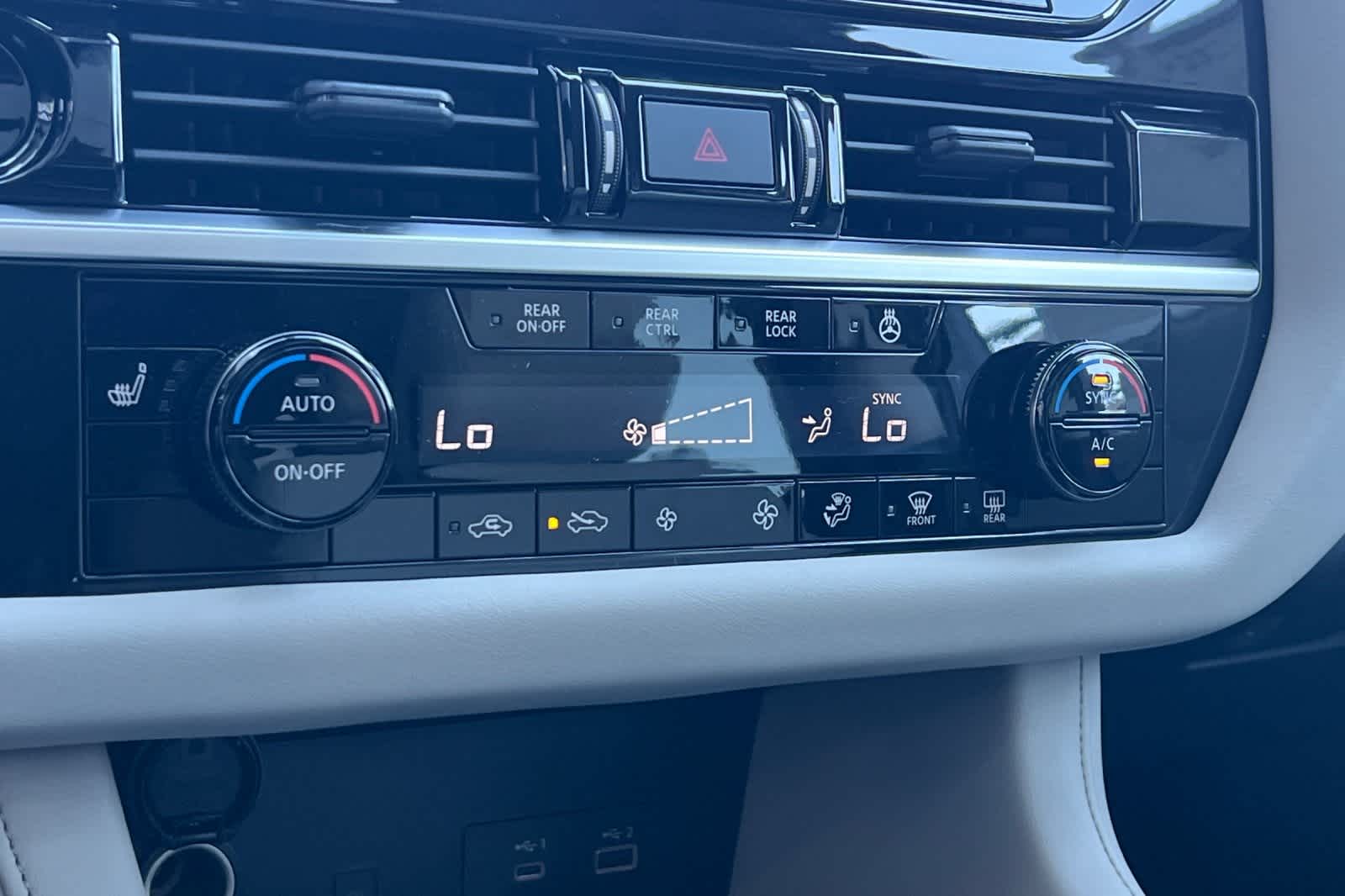 Thumbnail: 2025 Nissan Pathfinder - 26