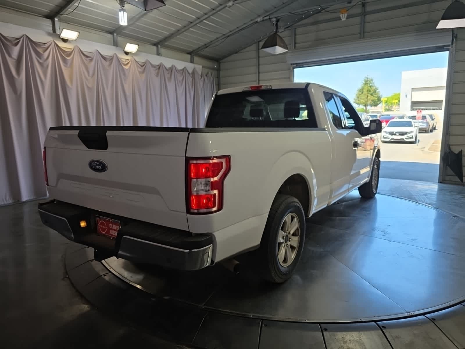 Thumbnail: 2019 Ford F-150 - 9