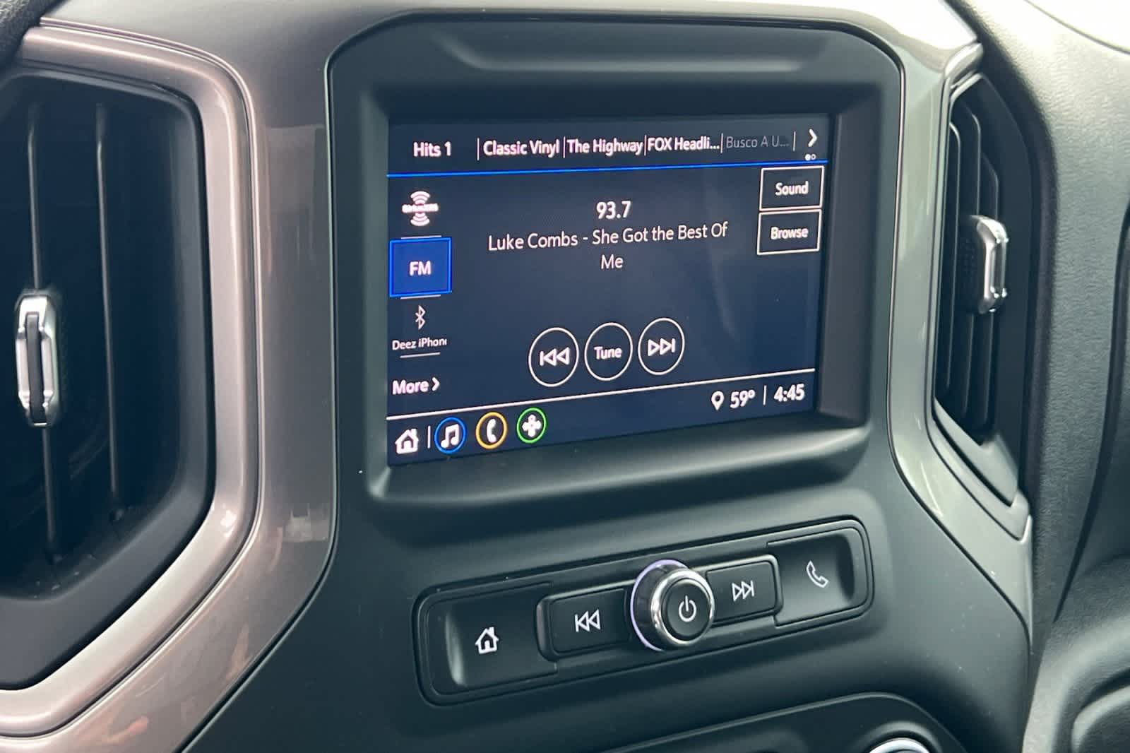 Thumbnail: 2024 Chevrolet Silverado 1500 - 18