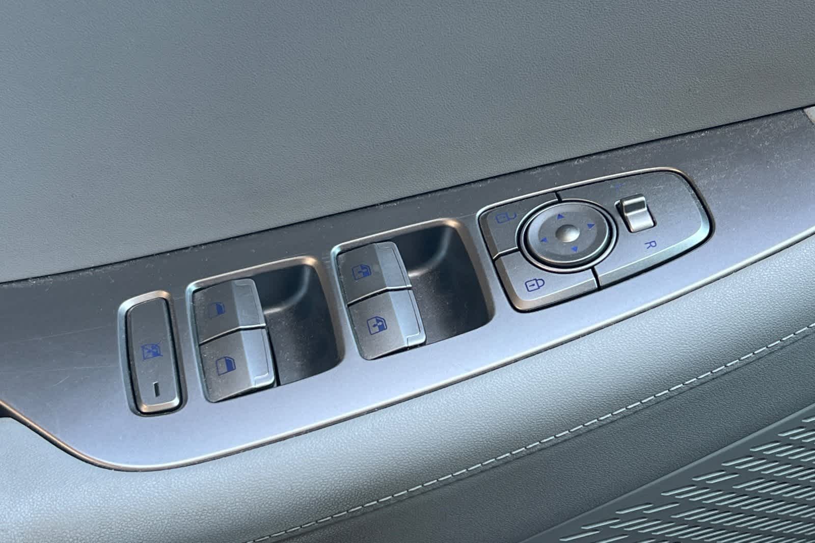 Thumbnail: 2020 Hyundai Palisade - 16