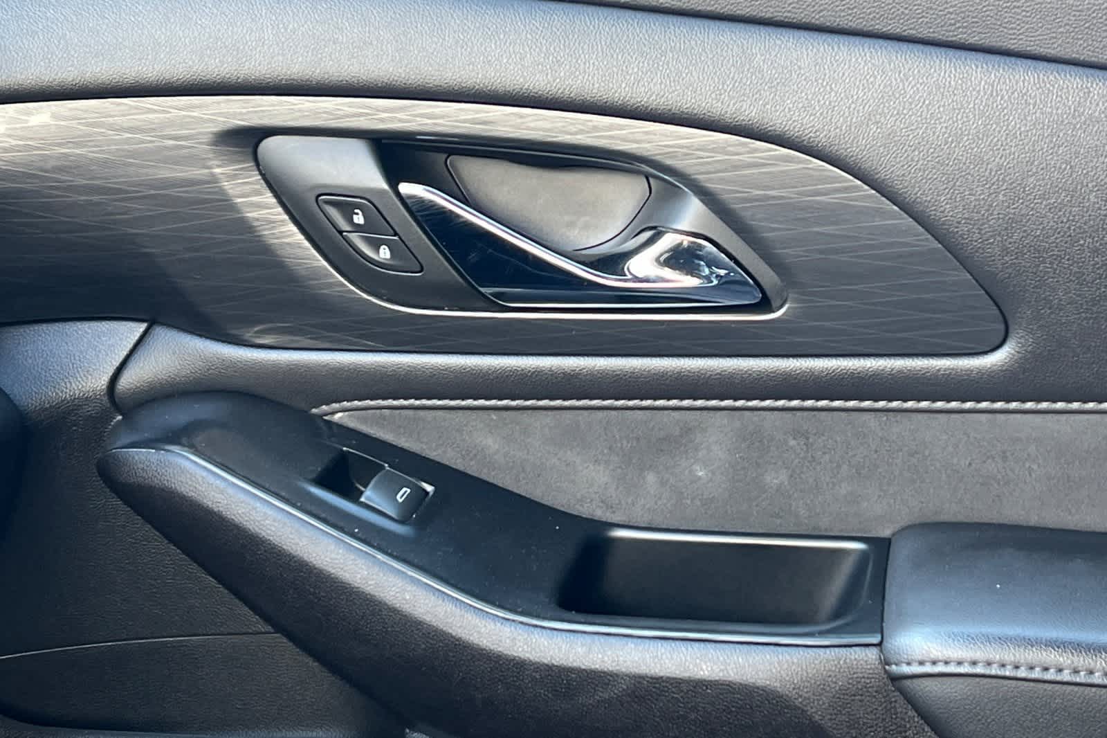 Thumbnail: 2023 Chevrolet Traverse - 21