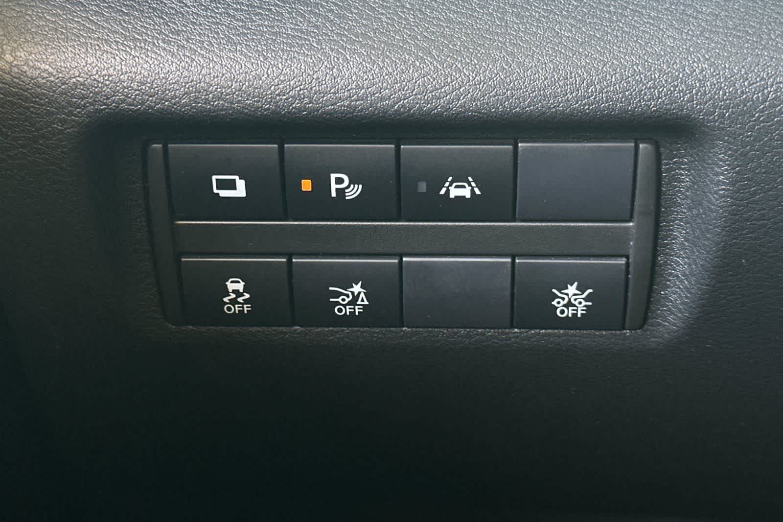 Thumbnail: 2020 Nissan Versa - 31