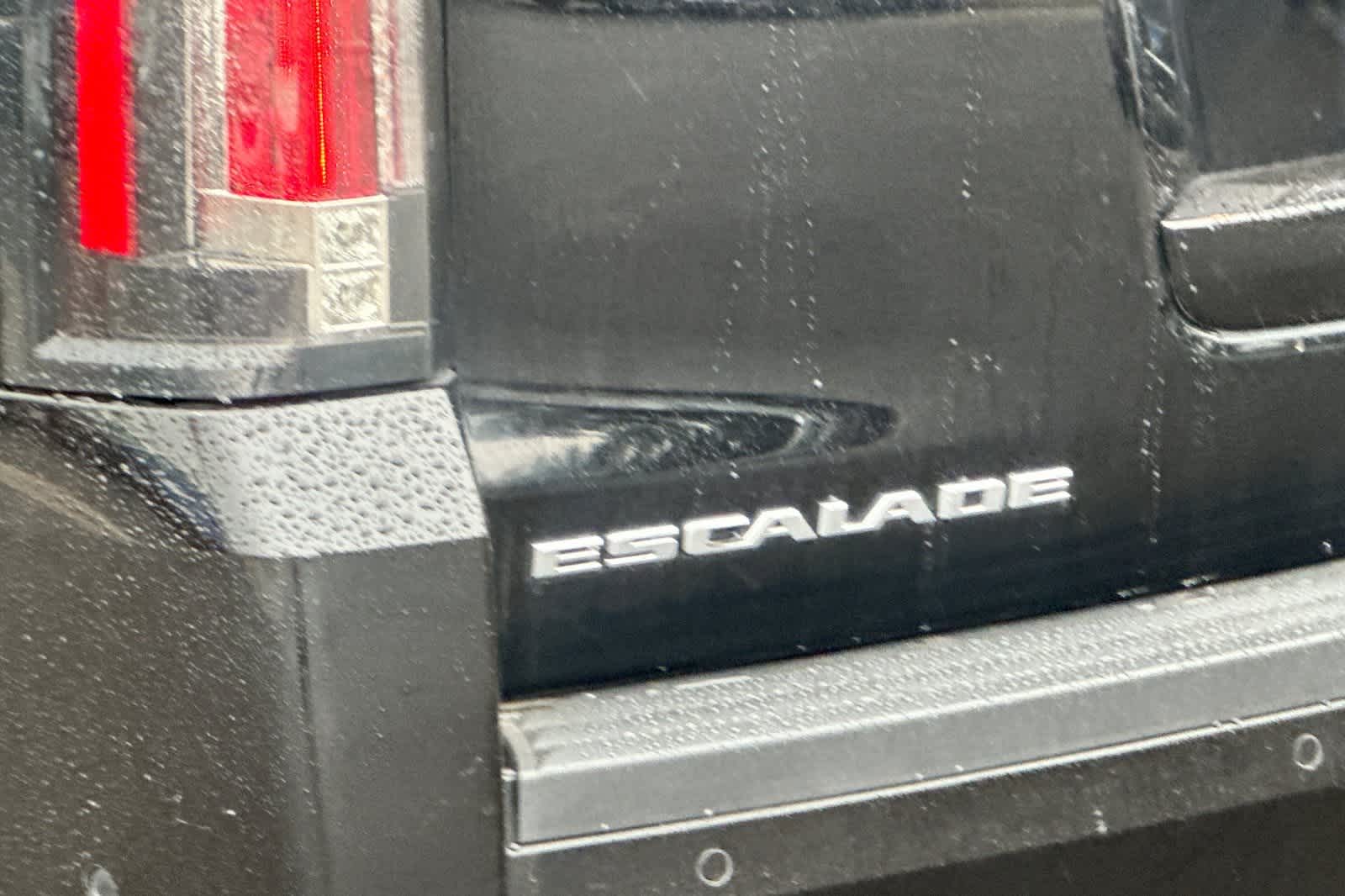 Thumbnail: 2018 Cadillac Escalade - 16