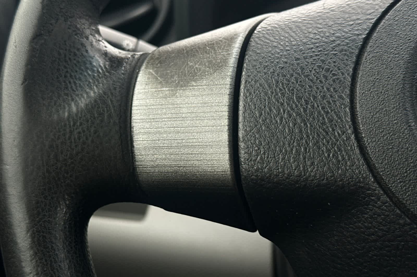 Thumbnail: 2011 Toyota RAV4 - 28