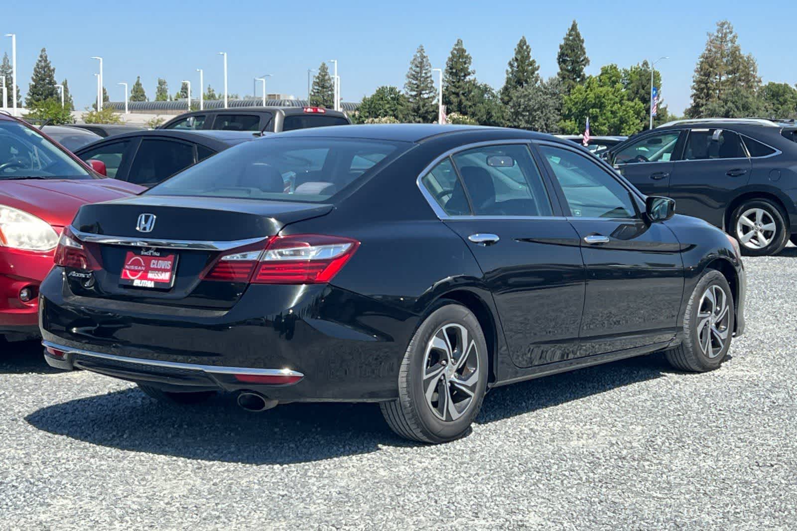 Thumbnail: 2016 Honda Accord - 3