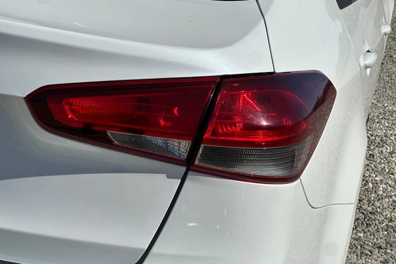Thumbnail: 2017 Kia Forte - 13