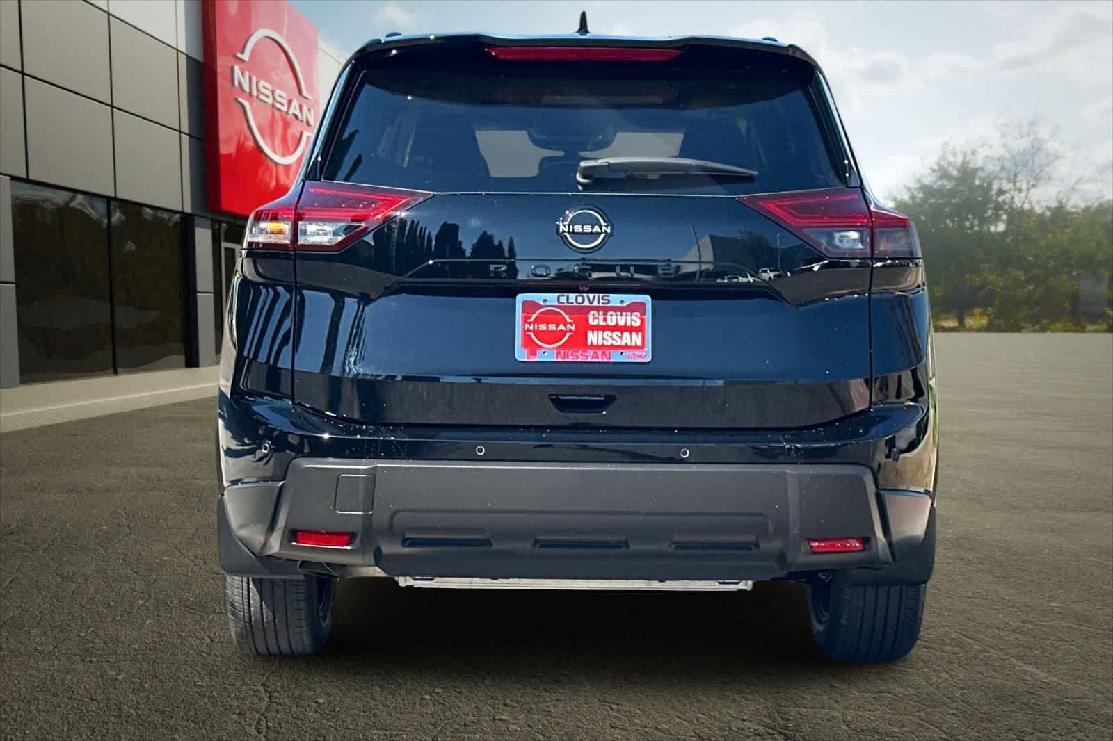 Thumbnail: 2026 Nissan Rogue - 8